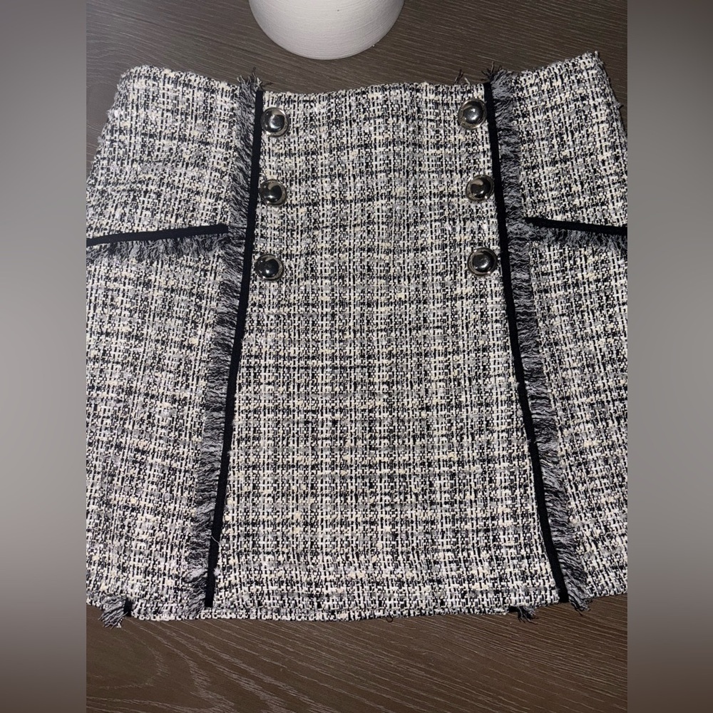 Never Worn Veronica Beard Monochrome Tweed Pencil Skirt
